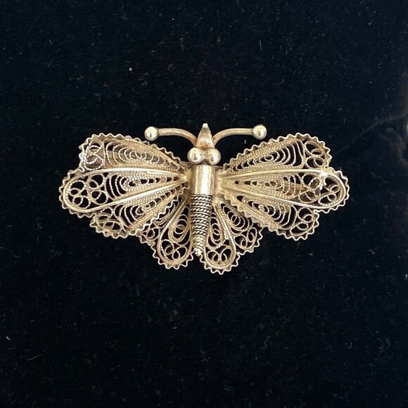 VTG 800 Silver Dainty Spun Silver Butterfly Brooch Pin Insect Brooch - Picture 4 of 14